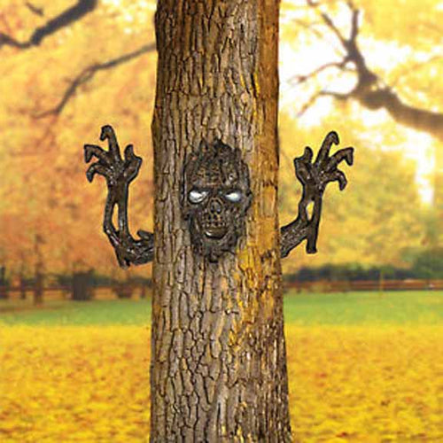 Haunted Tree Décor